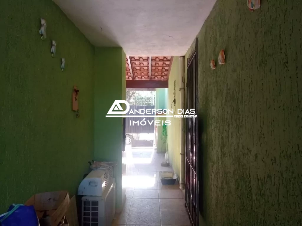 Casa á venda com 2 Dormitórios, com Edícula, 60,00m² à por R$ 330.000,00 - Indaiá- Caraguatatuba/SP