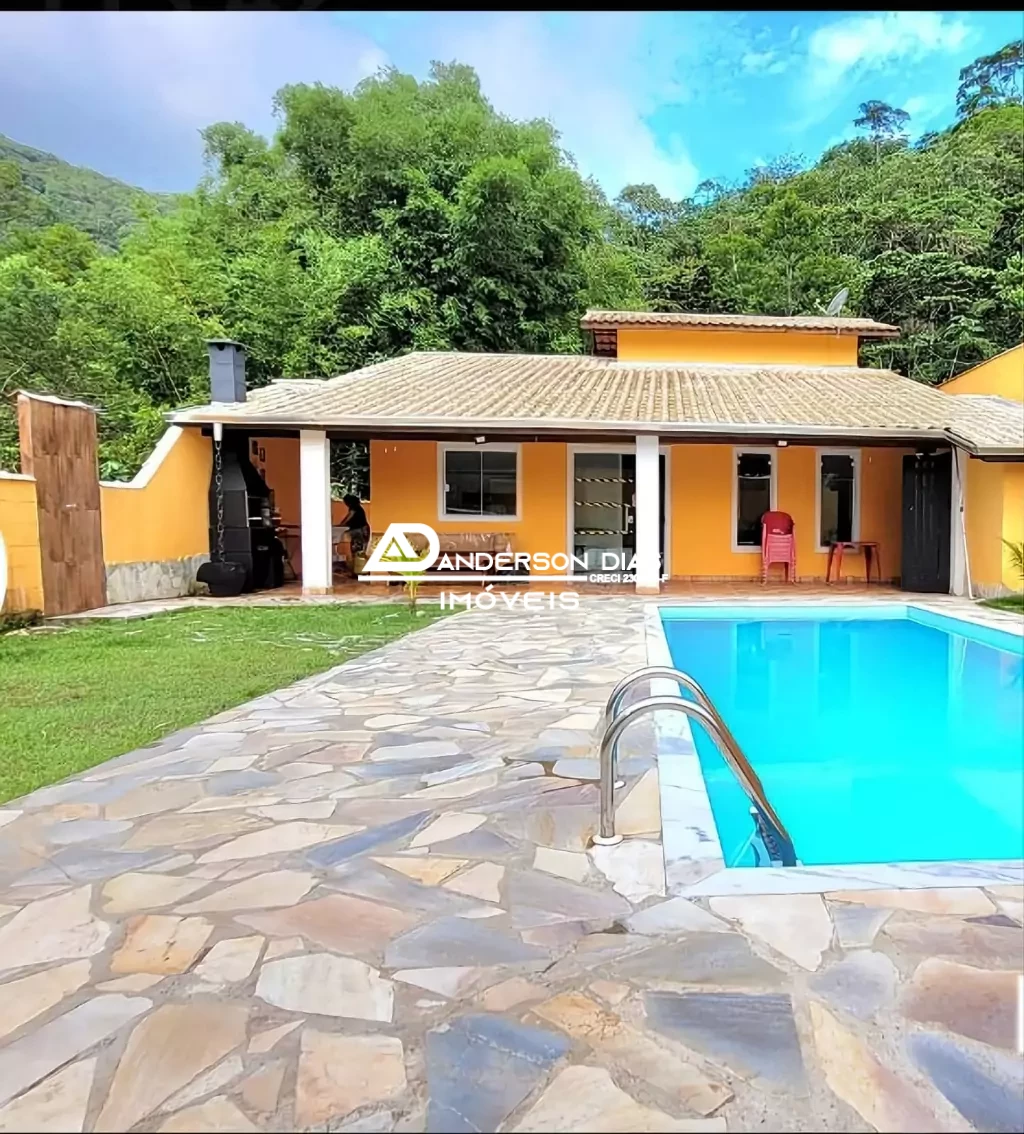 Casa em Condomínio á venda com 4 Dormitórios, 4 Suítes com 160,00m² à por R$ 760.000,00 - Mar Verde - Caraguatatuba/SP