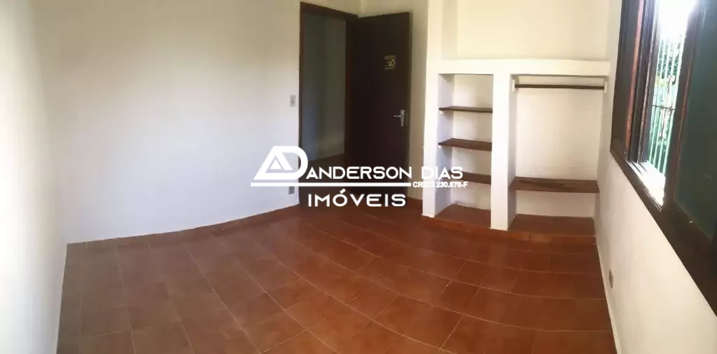 Casa a venda No Morro do Algodão, com 3 Dormitórios, 1 Suite, com 360m² total por R$ 380 mil- Caraguatatuba-SP