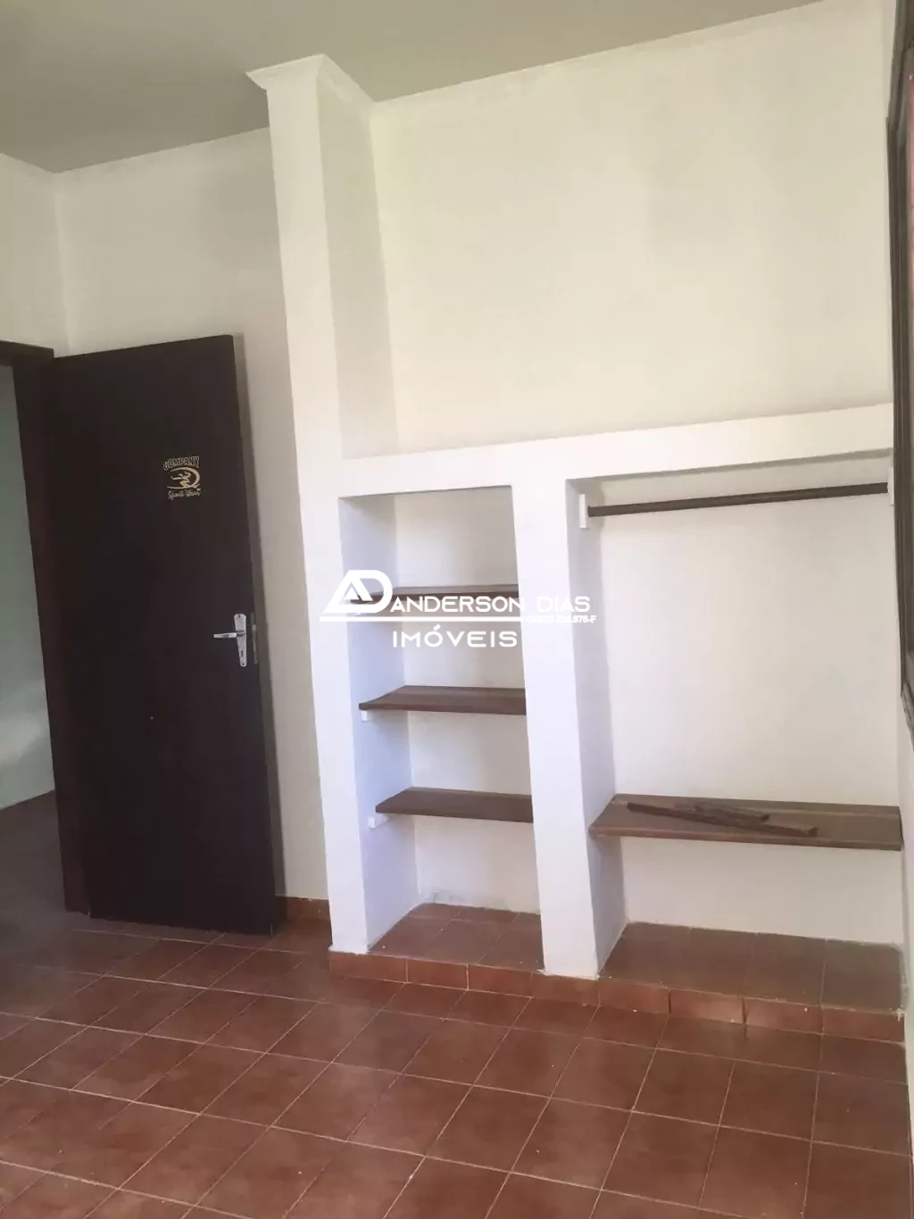 Casa a venda No Morro do Algodão, com 3 Dormitórios, 1 Suite, com 360m² total por R$ 380 mil- Caraguatatuba-SP