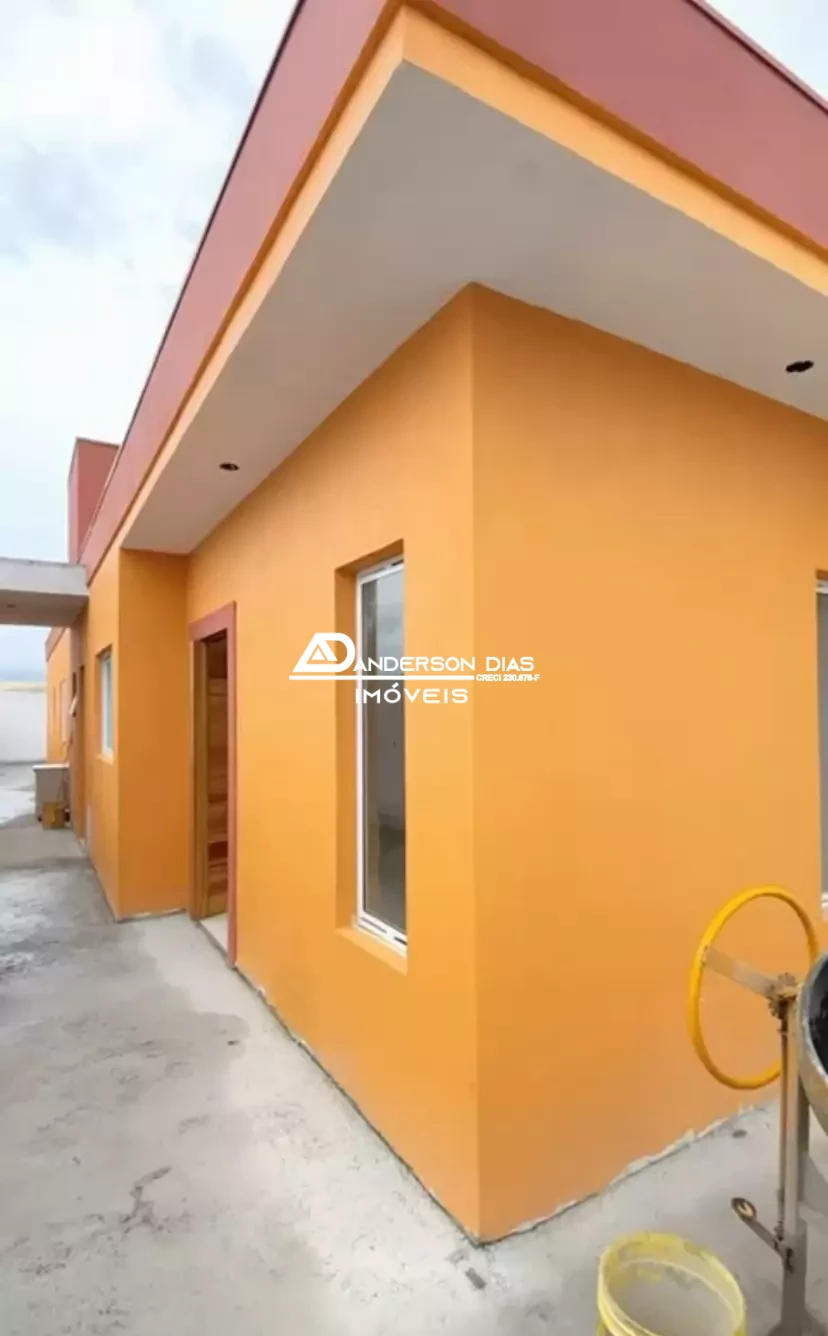 Casa a venda com 2 Dormitórios, 1 Suíte, com 56,00m² à por R$ 250.000,00 - Massaguaçu- Caraguatatuba/SP