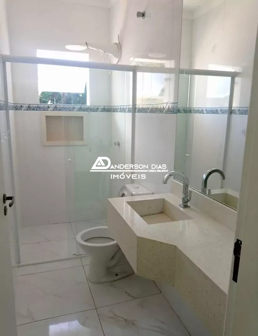 Sobrado em Condomínio com 3 dormitórios, 1 Suíte, Piscina Privativa para venda por R$ 850 mil - Cidade Jardim - Caragua