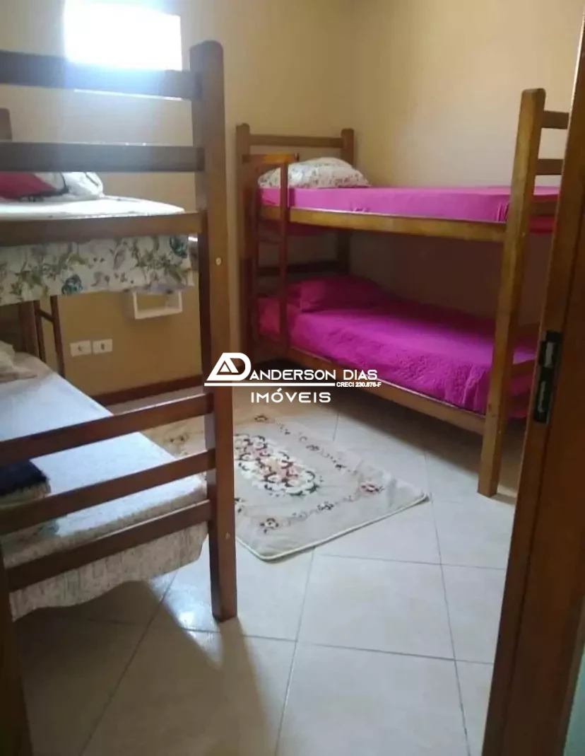 Casa com 2 dormitórios para locação defintiva Por R$ 1.750,00- Cidade Jardim - Caraguatatuba-SP
