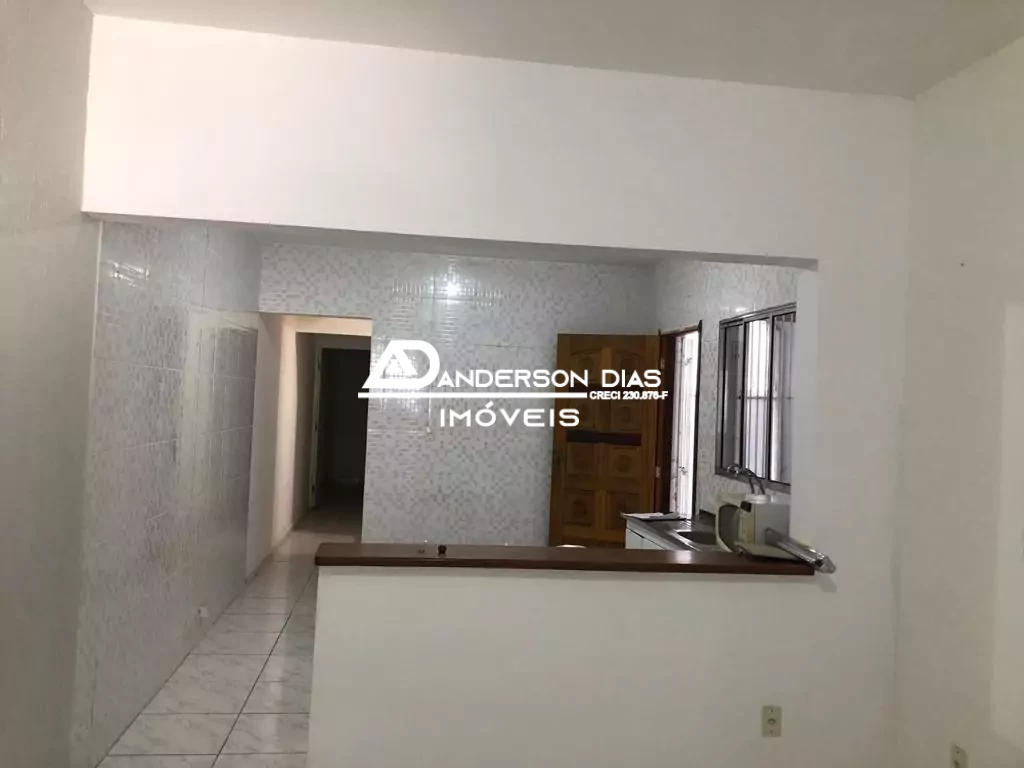 Sobrado com 3 dormitórios, 2 Suítes para locação definitiva por R$ 2.700,00 - Jardim Jaqueira-Caraguatatuba-SP