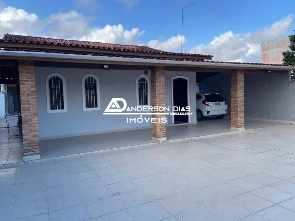 Casa com 2 Dormitórios,  90,00m² para locação por R$ 2.550,00 - Pontal Santa Marina - Caraguatatuba/SP
