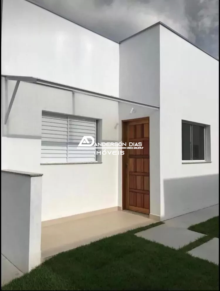 Casa para Locação Definitiva com 2 Dormitório com 70,00m²  por R$  1.700,00 - Golfinho - Caraguatatuba/SP