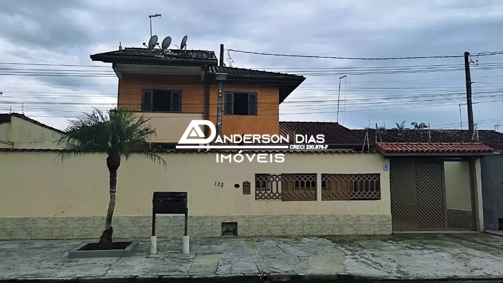 Casa com 4 Dormitórios , 1 Suíte com 254,00m² à venda por R$ 850.000,00 - Gaivotas - Caraguatatuba/SP