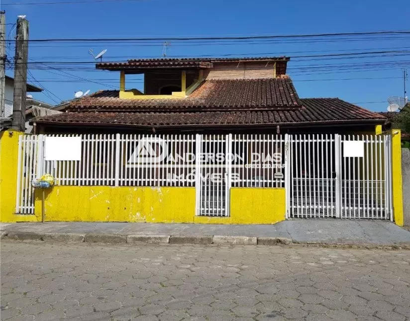 Sobrado com 2 dormitórios à venda, 154 m² por R$ 650.000 - Estrela Dalva - Caraguatatuba/SP