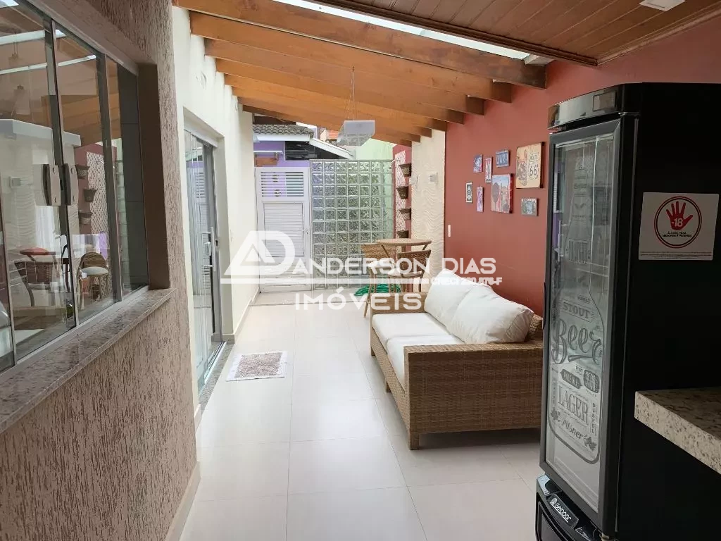Sobrado com 3 dormitórios à venda, 165 m² por R$ 510.000 - Massaguaçu - Caraguatatuba/SP