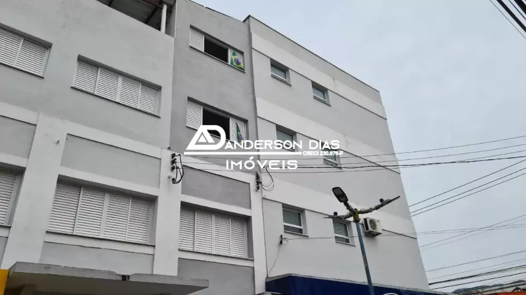 Apartamento com 1 dormitórios para aluguel definitivo  por 950,00 - Centro - Caraguatatuba/SP