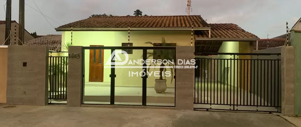 Casa com 3 dormitórios à venda, 170 m² por R$ 800.000 - Martim de Sá - Caraguatatuba/SP
