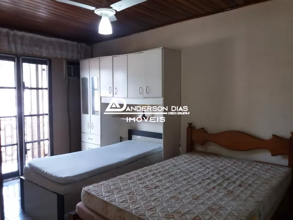Sobrado com 2 dormitórios à venda, 70m² por R$ 375.000 - Indaiá - Caraguatatuba/SP