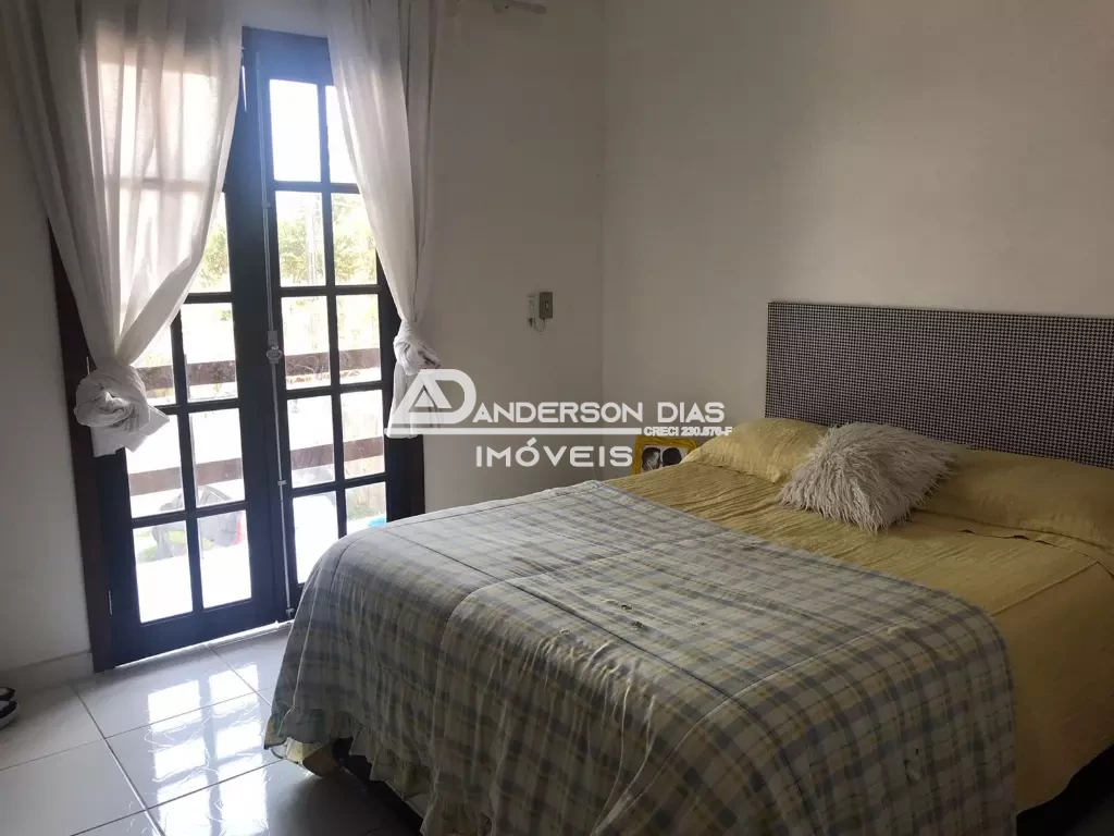 Sobrado com 2 dormitórios à venda, 103 m² por R$ 265.000 - Pontal de Santa Marina - Caraguatatuba/SP