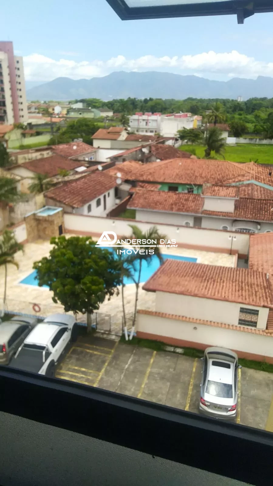 Apartamento com 2 dormitórios à venda, 49M² por R$ 340.000 - Parque Balneário Poiares - Caraguatatuba/SP